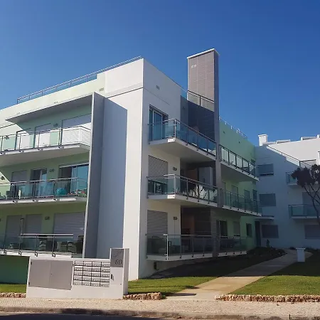 Modern On The Of Falesia Lejlighed *